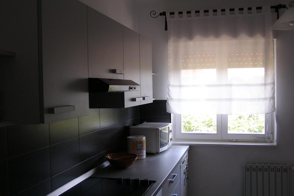 Apartment Vallelunga Pula Ruang foto