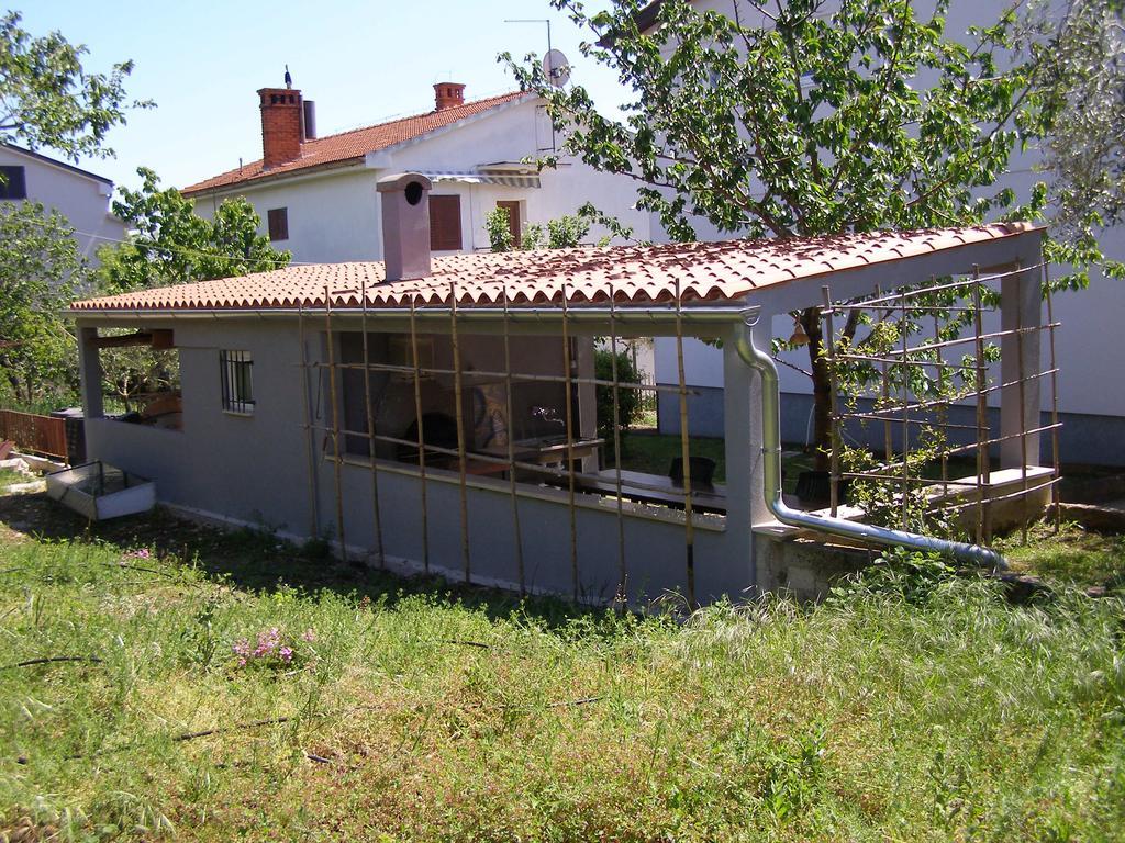 Apartment Vallelunga Pula Bagian luar foto